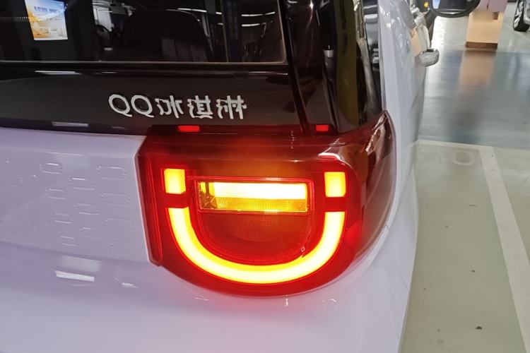 Used Chery QQ Ice Cream 2022 170km Sundae Phosphate Lithium-Ion Right Rear Taillight