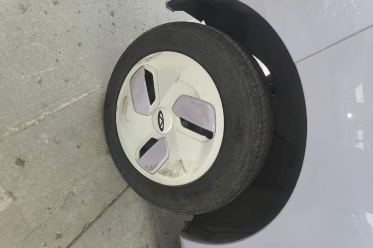 Used Chery QQ Ice Cream 2022 170km Sundae Phosphate Lithium-Ion Right Rear Wheel Hub