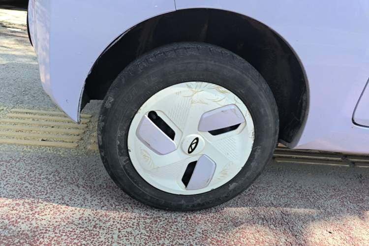Used Chery QQ Ice Cream 2022 170km Sundae Phosphate Lithium-Ion Right Rear Wheel Hub
