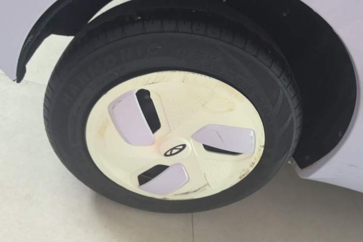 Used Chery QQ Ice Cream 2022 170km Sundae Phosphate Lithium-Ion Right Rear Wheel Hub