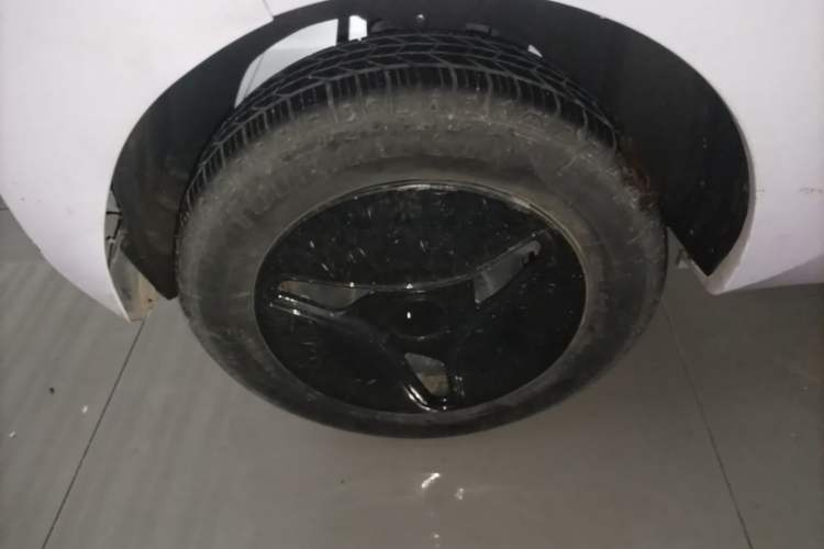 Used Chery QQ Ice Cream 2022 170km Sundae Phosphate Lithium-Ion Right Rear Wheel Hub
