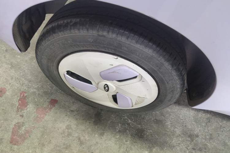 Used Chery QQ Ice Cream 2022 170km Sundae Phosphate Lithium-Ion Right Rear Wheel Hub