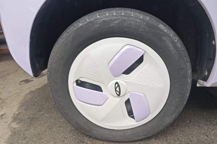 Used Chery QQ Ice Cream 2022 170km Sundae Phosphate Lithium-Ion Right Rear Wheel Hub