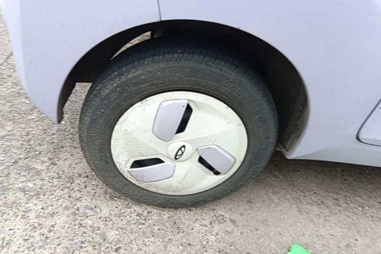 Used Chery QQ Ice Cream 2022 170km Sundae Phosphate Lithium-Ion Right Rear Wheel Hub