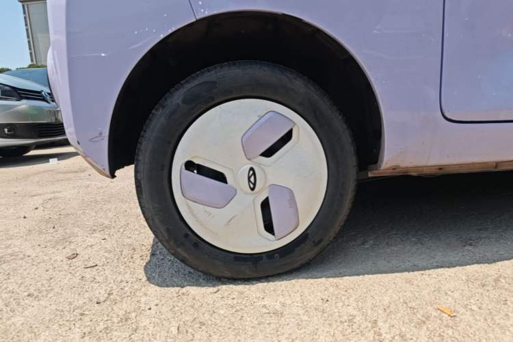 Used Chery QQ Ice Cream 2022 170km Sundae Phosphate Lithium-Ion Right Rear Wheel Hub