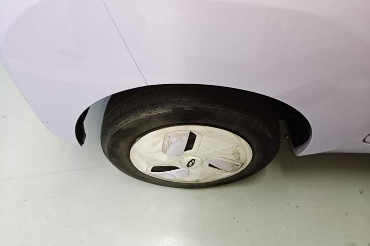 Used Chery QQ Ice Cream 2022 170km Sundae Phosphate Lithium-Ion Right Rear Wheel Hub