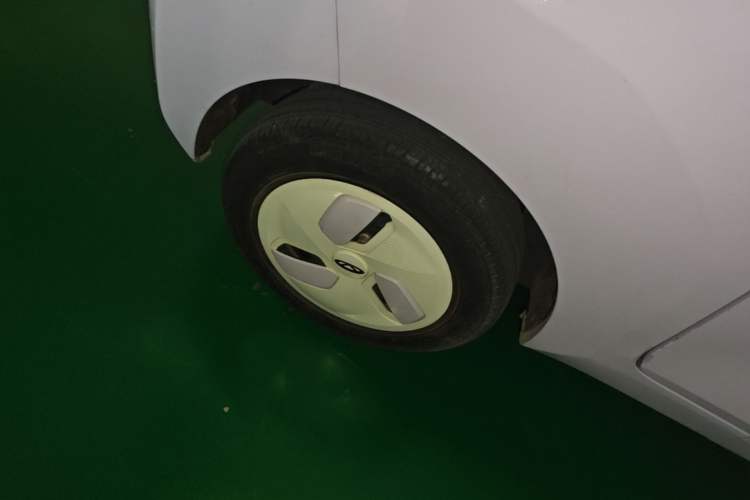 Used Chery QQ Ice Cream 2022 170km Sundae Phosphate Lithium-Ion Right Rear Wheel Hub