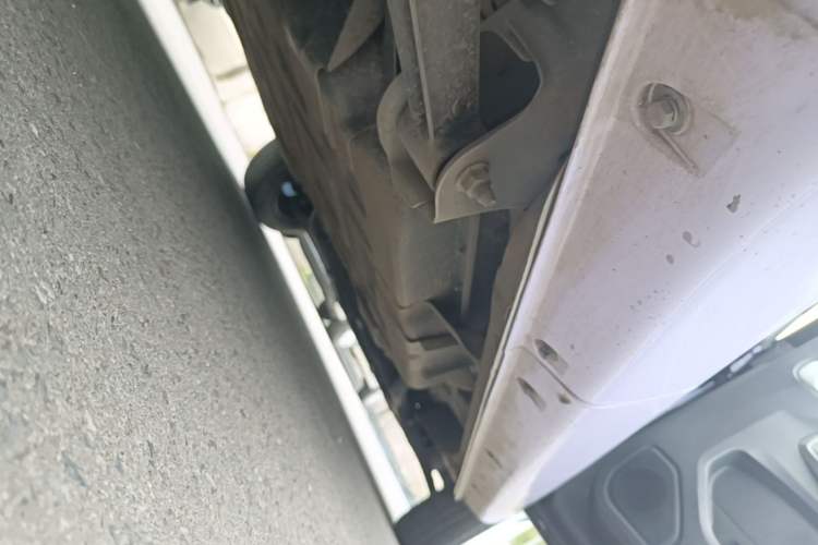 Used Chery QQ Ice Cream 2022 170km Sundae Phosphate Lithium-Ion Right Side Sill
