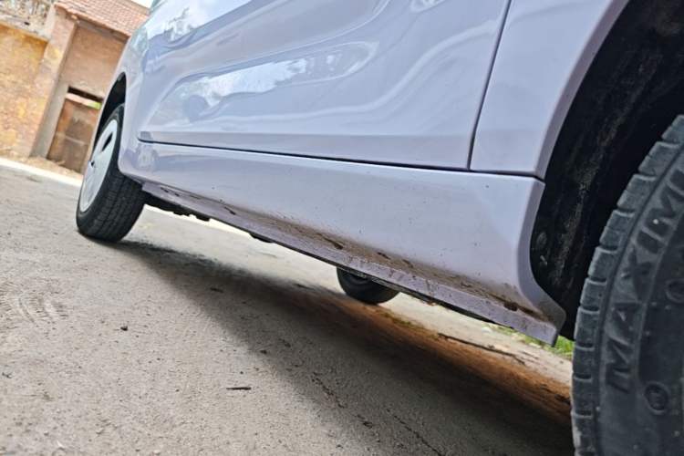 Used Chery QQ Ice Cream 2022 120km Conical Shape Lithium Iron Phosphate Right Side Sill
