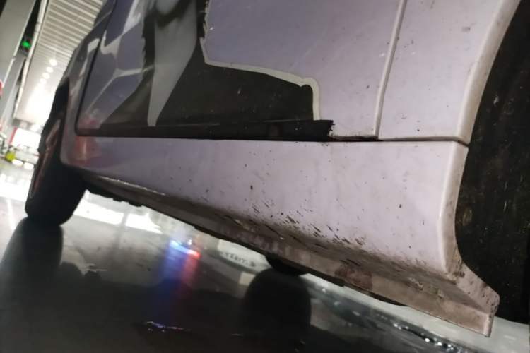 Used Chery QQ Ice Cream 2022 170km Sundae Phosphate Lithium-Ion Right Side Sill