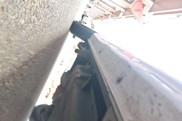 Used Chery QQ Ice Cream 2022 170km Sundae Phosphate Lithium-Ion Right Side Sill