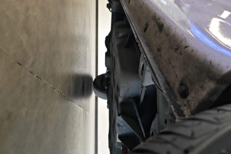 Used Chery QQ Ice Cream 2022 170km Sundae Phosphate Lithium-Ion Right Side Sill
