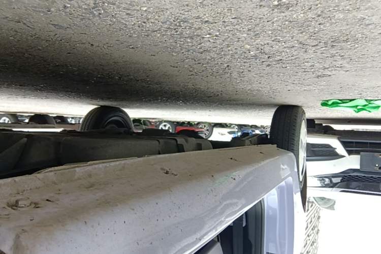 Used Chery QQ Ice Cream 2022 170km Sundae Phosphate Lithium-Ion Right Side Sill