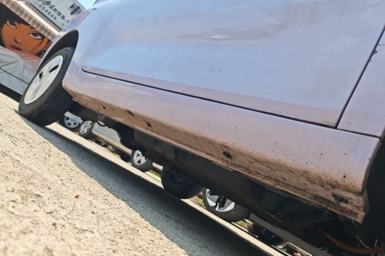 Used Chery QQ Ice Cream 2022 170km Sundae Phosphate Lithium-Ion Right Side Sill