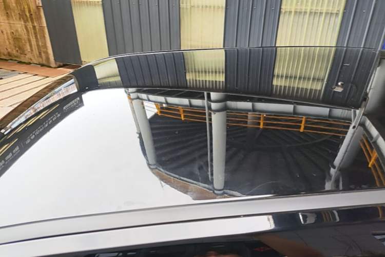 Used Chery QQ Ice Cream 2022 170km Sundae Phosphate Lithium-Ion Roof