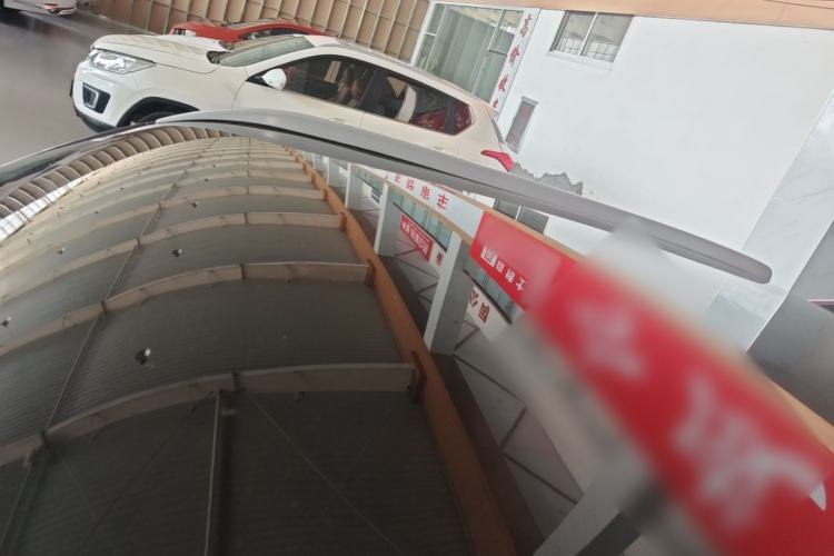 Used Chery QQ Ice Cream 2022 170km Sundae Phosphate Lithium-Ion Roof