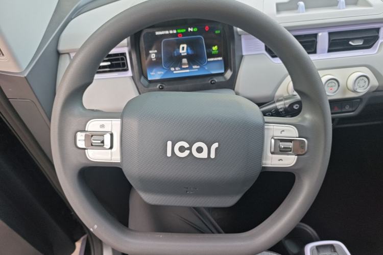 Used Chery QQ Ice Cream 2022 170km Sundae Phosphate Lithium-Ion Steering Wheel
