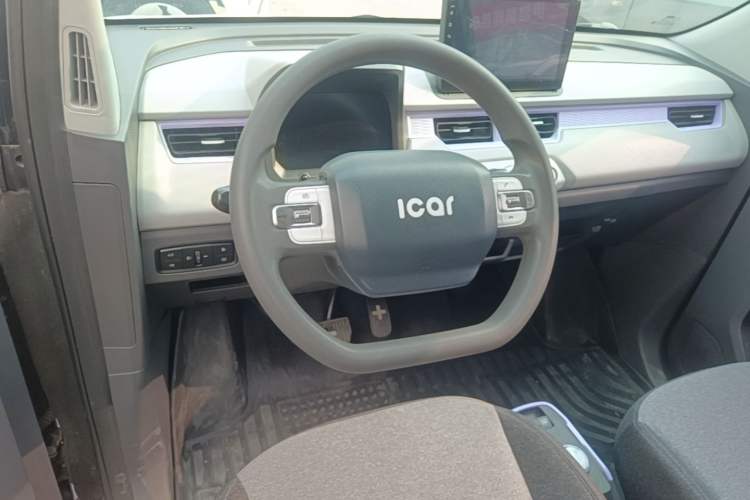 Used Chery QQ Ice Cream 2022 170km Sundae Phosphate Lithium-Ion Steering Wheel