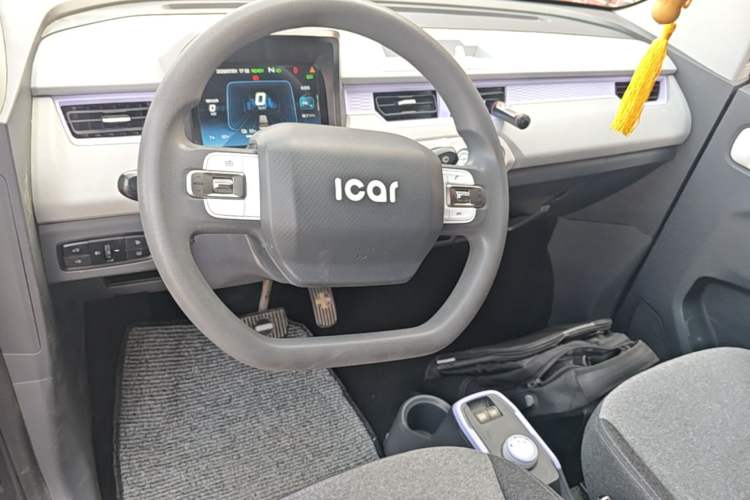 Used Chery QQ Ice Cream 2022 170km Sundae Phosphate Lithium-Ion Steering Wheel