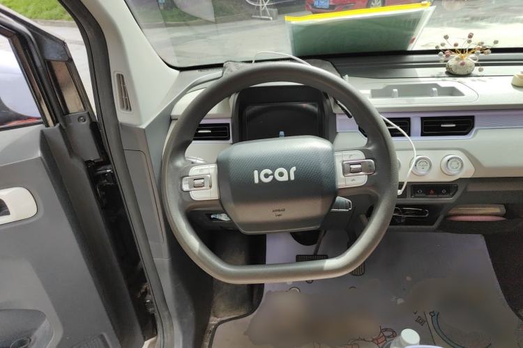 Used Chery QQ Ice Cream 2022 170km Sundae Phosphate Lithium-Ion Steering Wheel