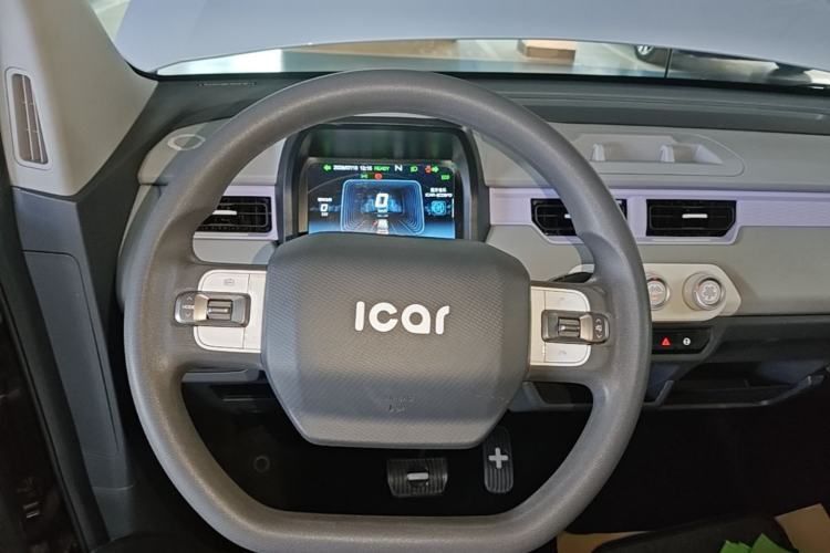 Used Chery QQ Ice Cream 2022 170km Sundae Phosphate Lithium-Ion Steering Wheel