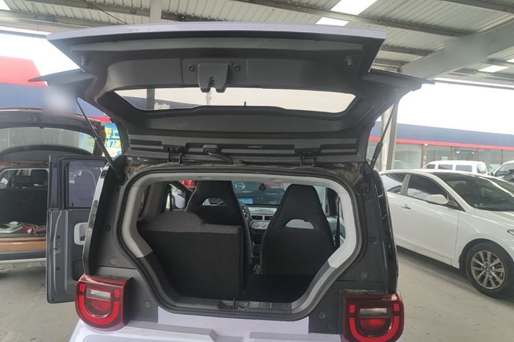 Used Chery QQ Ice Cream 2022 170km Sundae Phosphate Lithium-Ion Trunk
