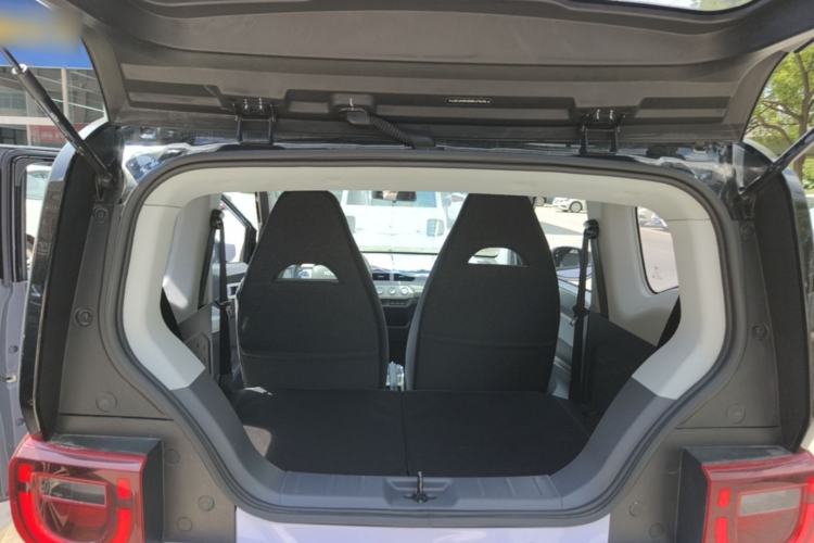 Used Chery QQ Ice Cream 2022 170km Sundae Phosphate Lithium-Ion Trunk
