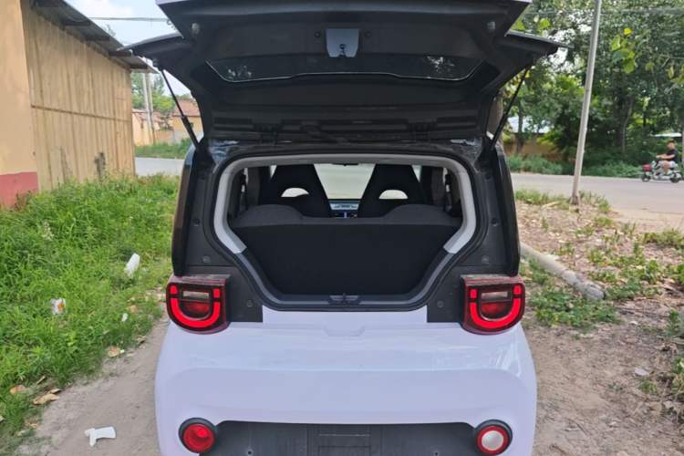 Used Chery QQ Ice Cream 2022 120km Conical Shape Lithium Iron Phosphate Trunk