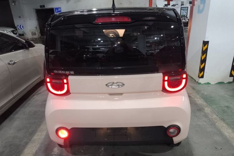 Used Chery QQ Ice Cream 2022 170km Sundae Phosphate Lithium-Ion Rear