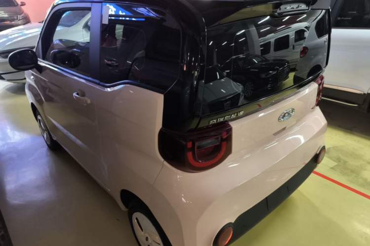 Used Chery QQ Ice Cream 2022 170km Sundae Phosphate Lithium-Ion Rear Left 45 Deg