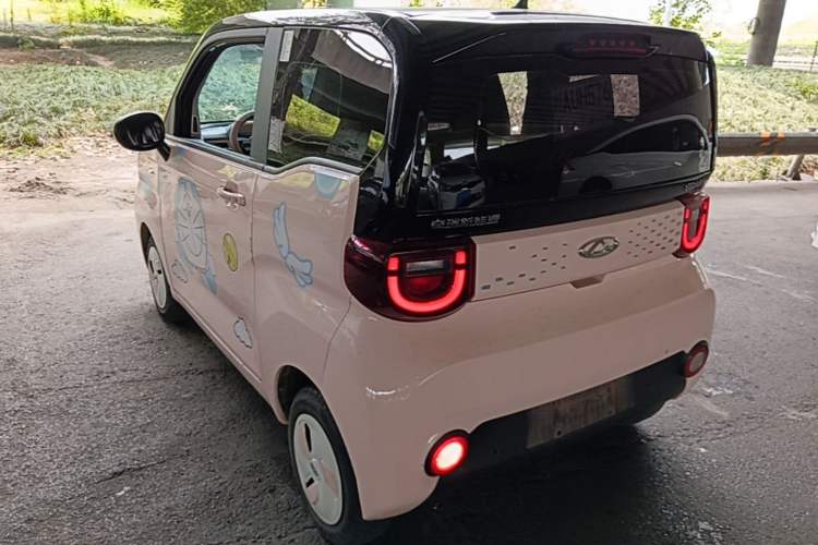 Used Chery QQ Ice Cream 2022 170km Sundae Phosphate Lithium-Ion Rear Left 45 Deg