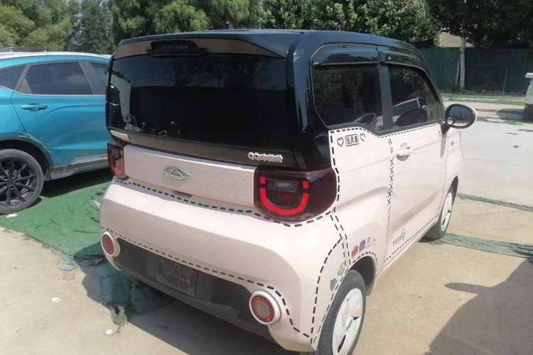 Used Chery QQ Ice Cream 2022 170km Sundae Phosphate Lithium-Ion Rear Right 45 Deg