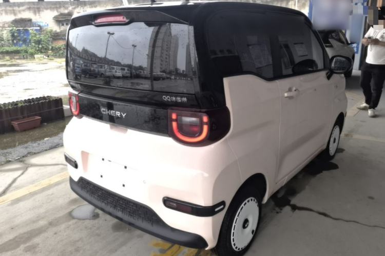 Used Chery QQ Ice Cream 2022 170km Sundae Phosphate Lithium-Ion Rear Right 45 Deg