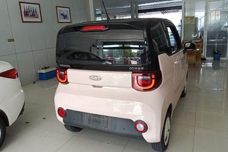 Used Chery QQ Ice Cream 2022 120km Conical Shape Lithium Iron Phosphate Rear Right 45 Deg