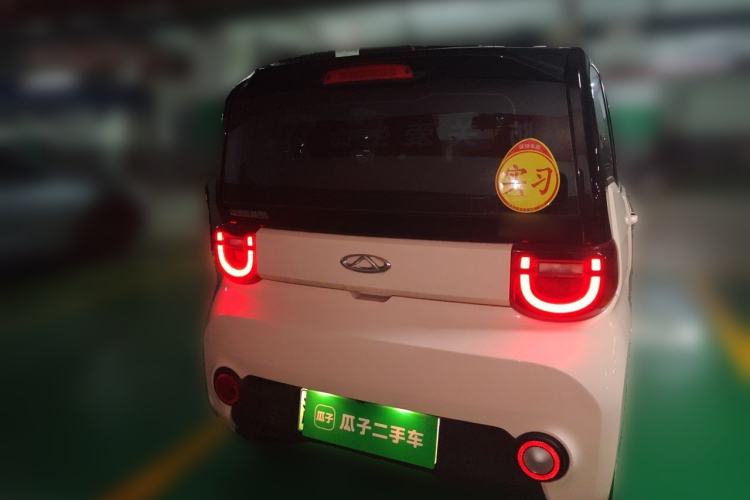 Used Chery QQ Ice Cream 2022 170km Sundae Phosphate Lithium-Ion Rear