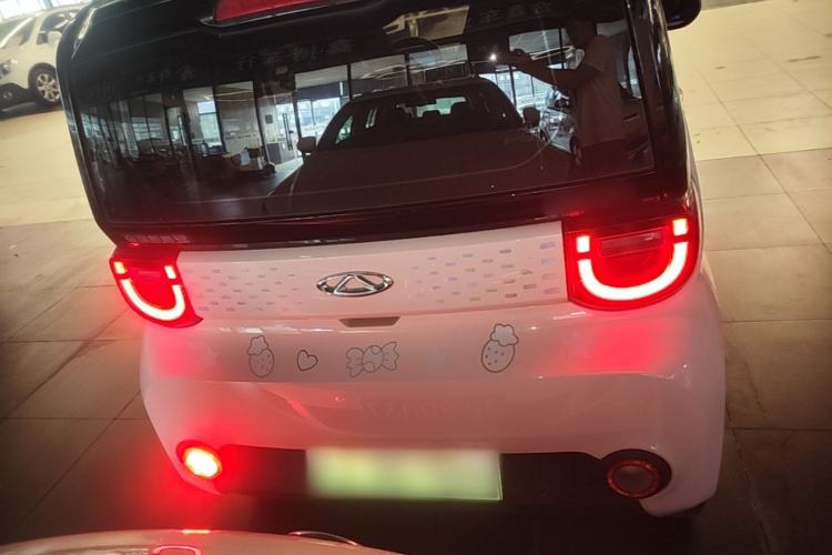 Used Chery QQ Ice Cream 2022 120km Conical Shape Lithium Iron Phosphate Rear