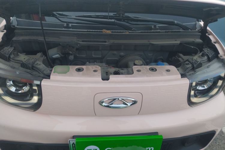 Used Chery QQ Ice Cream 2022 170km Sundae Phosphate Lithium-Ion Engine Bay