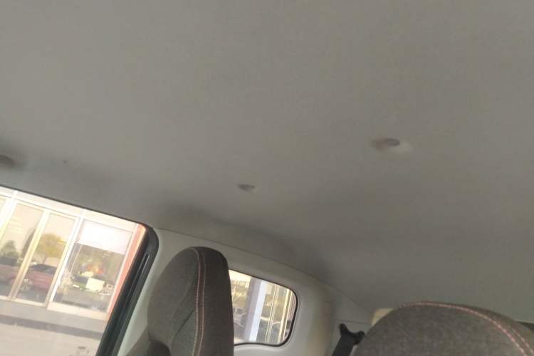 Used Chery QQ Ice Cream 2022 170km Sundae Phosphate Lithium-Ion Headliner
