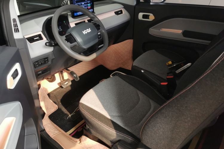 Used Chery QQ Ice Cream 2022 120km Milkshake Phosphate Lithium-Iron Left Front Seat