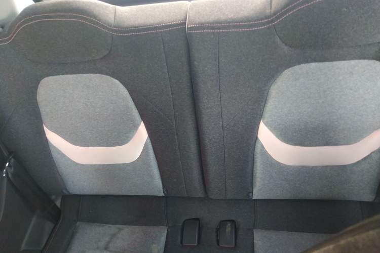 Used Chery QQ Ice Cream 2022 170km Sundae Phosphate Lithium-Ion Left Rear Seat