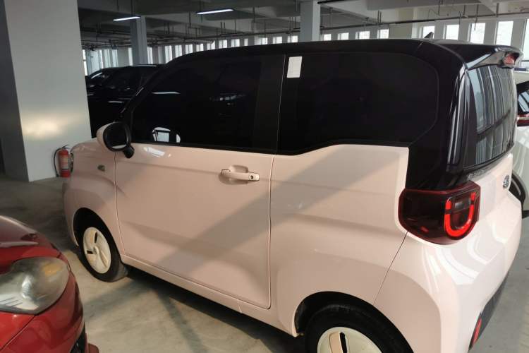 Used Chery QQ Ice Cream 2022 120km Milkshake Phosphate Lithium-Iron Left Side