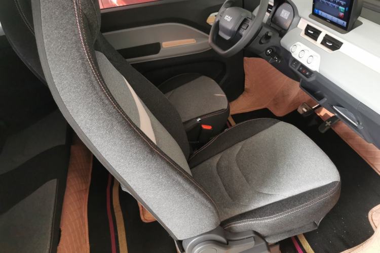 Used Chery QQ Ice Cream 2022 120km Milkshake Phosphate Lithium-Iron Right Front Seat