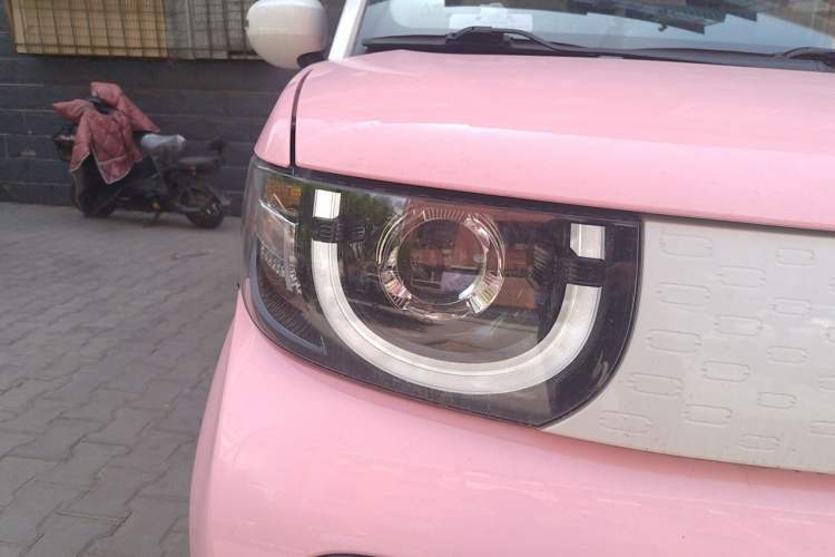 Used Chery QQ Ice Cream 2022 Taohuanxi Sweet Peach Edition Right Front Headlight