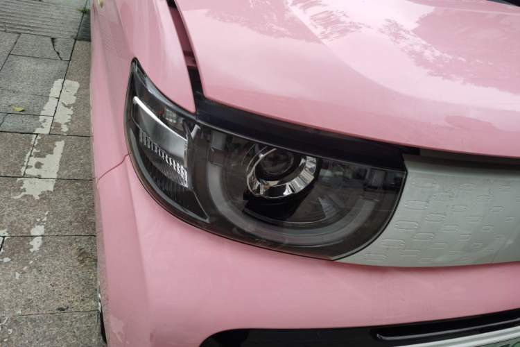 Used Chery QQ Ice Cream 2022 Taohuanxi Peach Edition Right Front Headlight