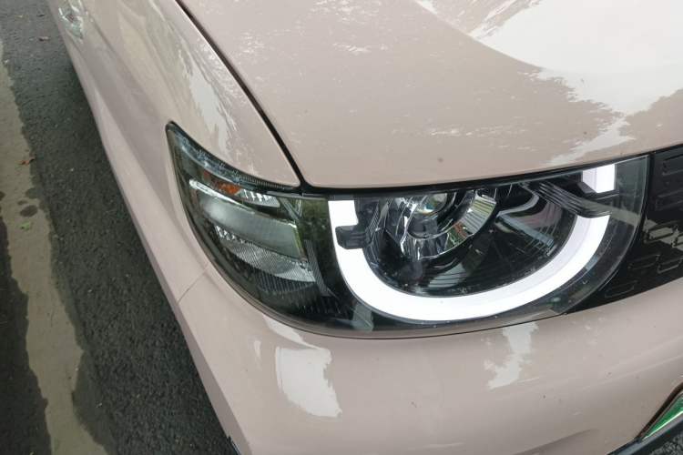 Used Chery QQ Ice Cream 2022 170km Sundae Ternary Lithium Right Front Headlight