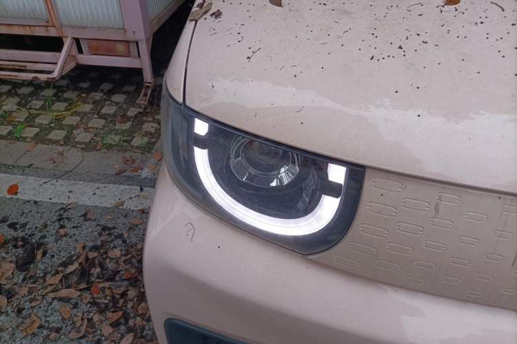 Used Chery QQ Ice Cream 2022 170km Sundae Phosphate Lithium-Ion Right Front Headlight