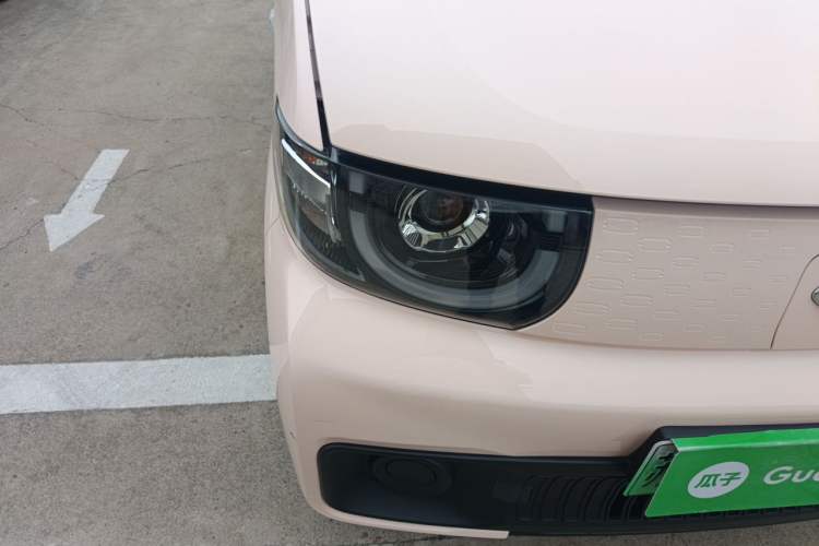 Used Chery QQ Ice Cream 2022 170km Sundae Phosphate Lithium-Ion Right Front Headlight