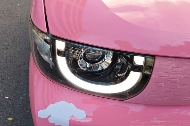 Used Chery QQ Ice Cream 2022 170km Sundae Phosphate Lithium-Ion Right Front Headlight