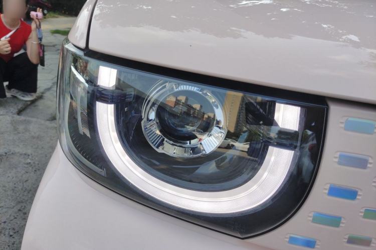 Used Chery QQ Ice Cream 2022 120km Conical Shape Lithium Iron Phosphate Right Front Headlight