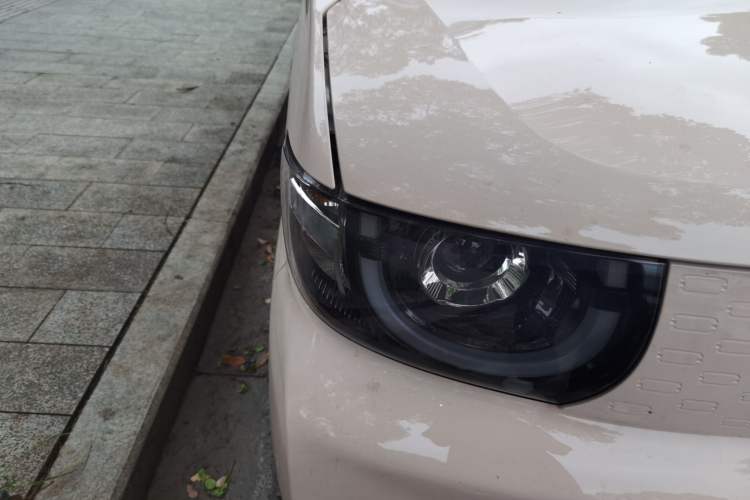 Used Chery QQ Ice Cream 2022 170km Sundae Phosphate Lithium-Ion Right Front Headlight